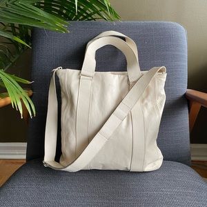M0851 signature small vanilla weekender WE19